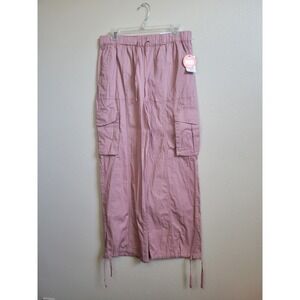 YMI Mid Rise All Day Cargo Pants Size Medium  Mauve NWT
